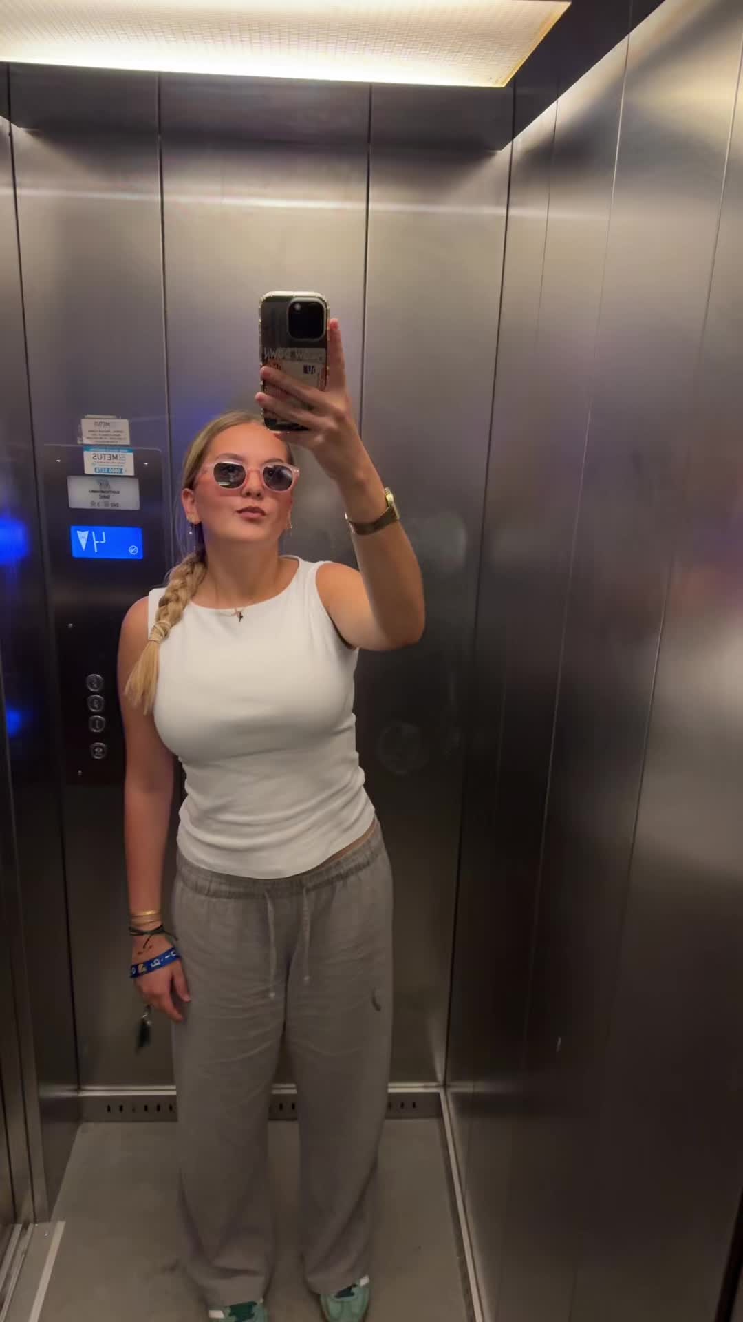 @Chiara Agre&scaron;