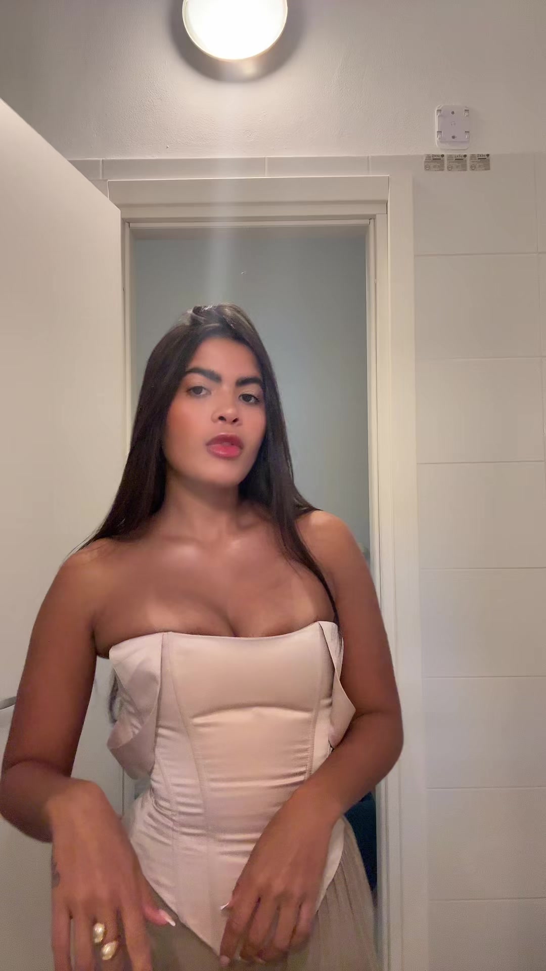 @varelamarie