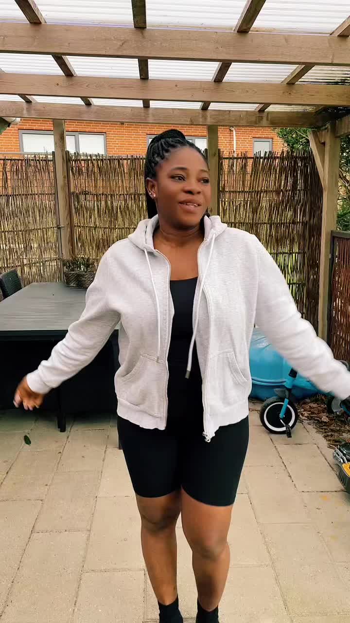 @AbynaAnita