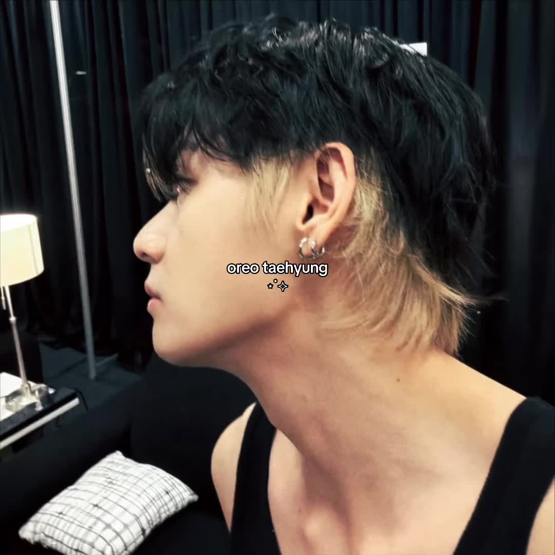 @ꪜ