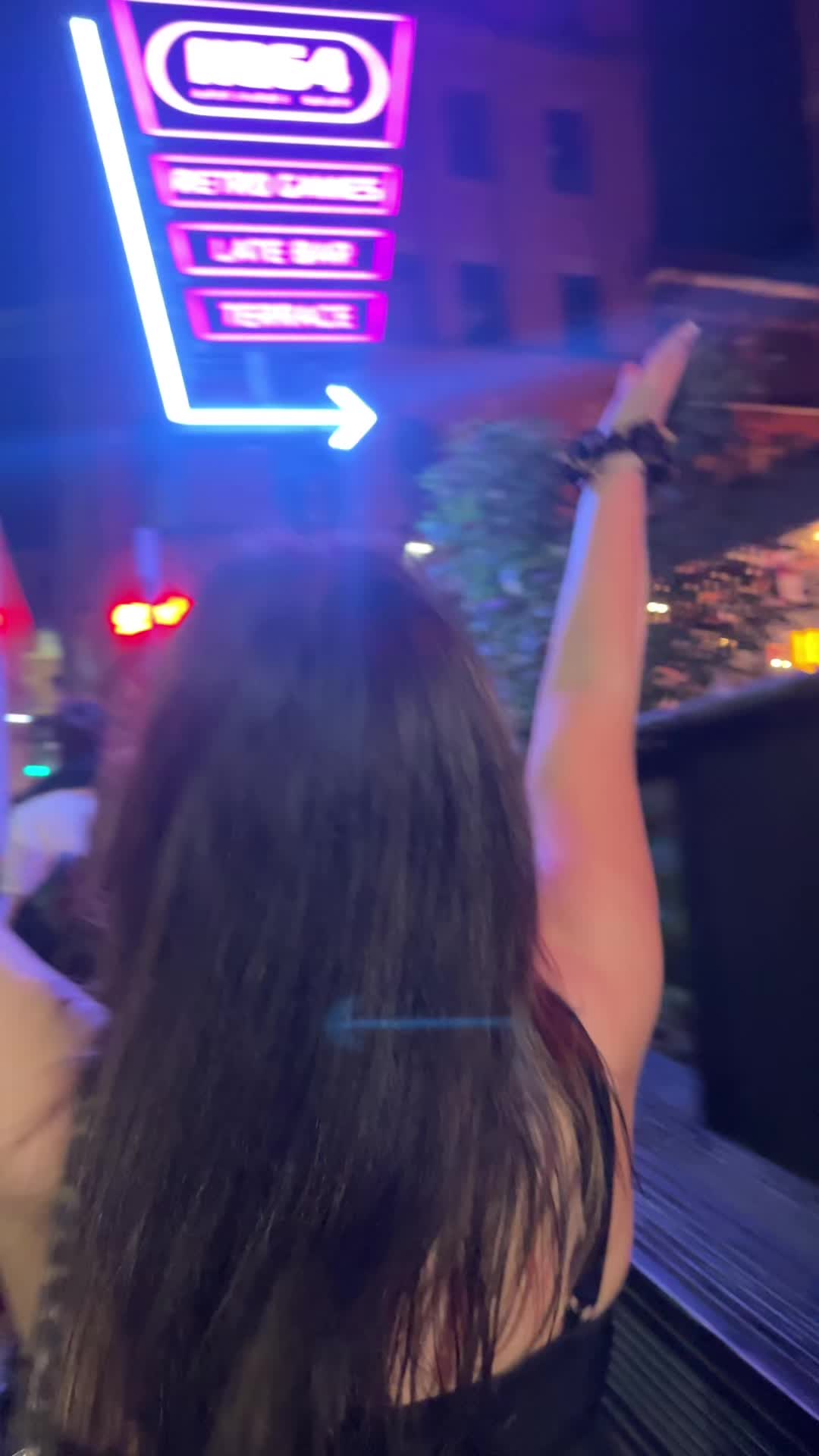 @Bellz
