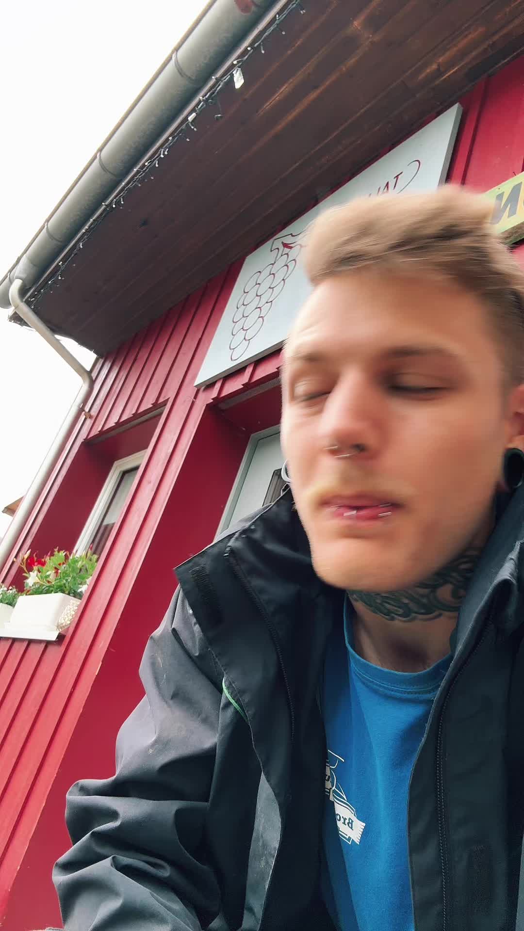 @Mischa✝️