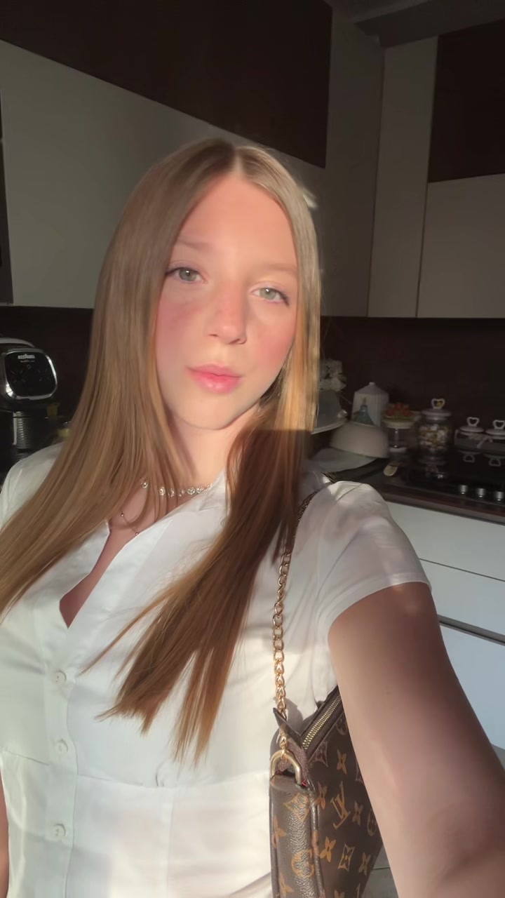 @👸🏼