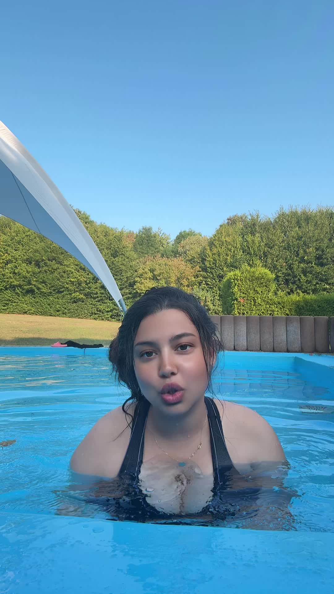 @Adriana Cristina