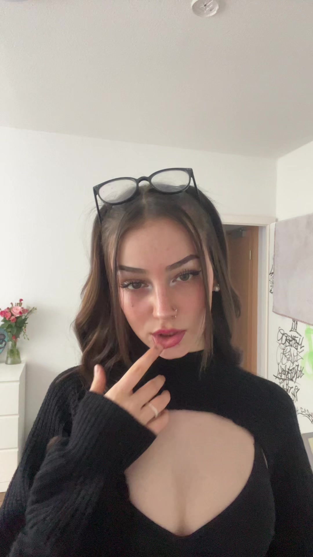 @𝐇𝐀𝐍𝐍𝐀𝐇𝐋𝐔𝐈𝐒𝐈𝐄𝐍𝐍𝐄
