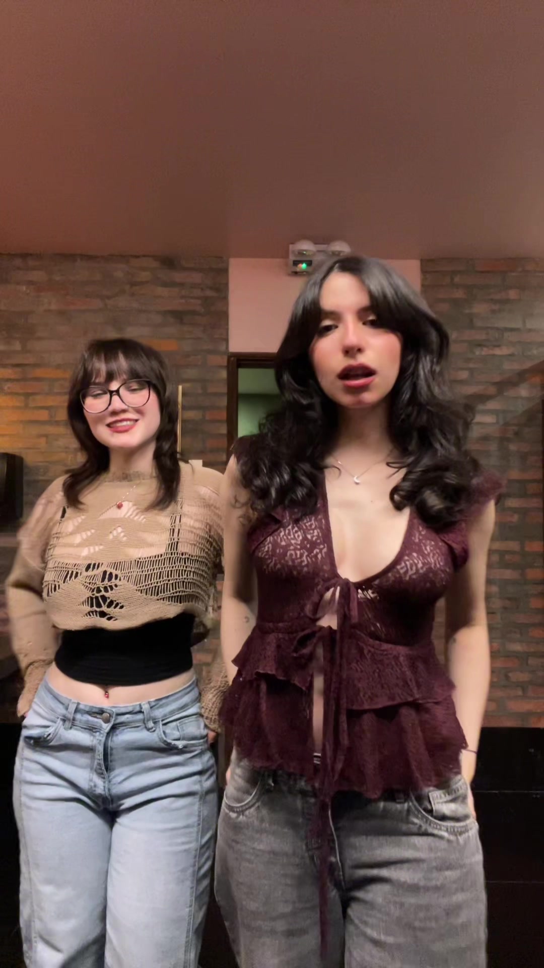 @☾