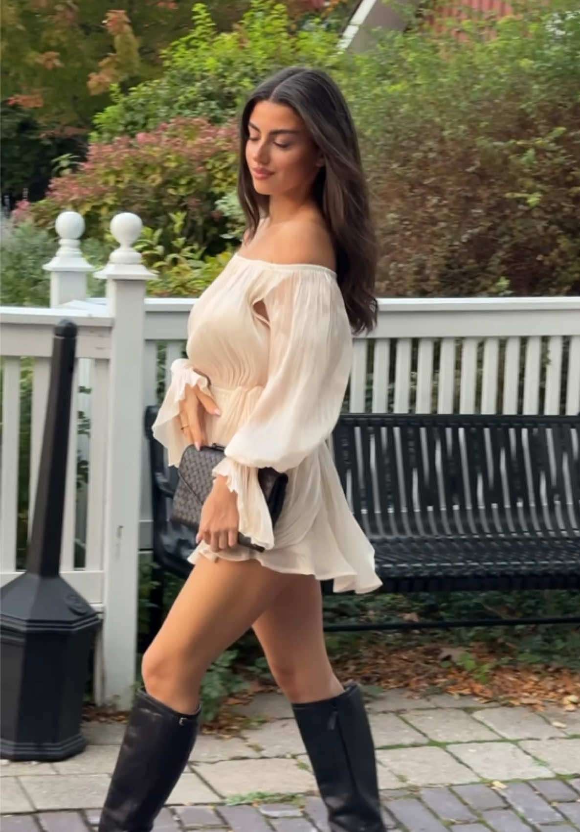 @Leila Bella