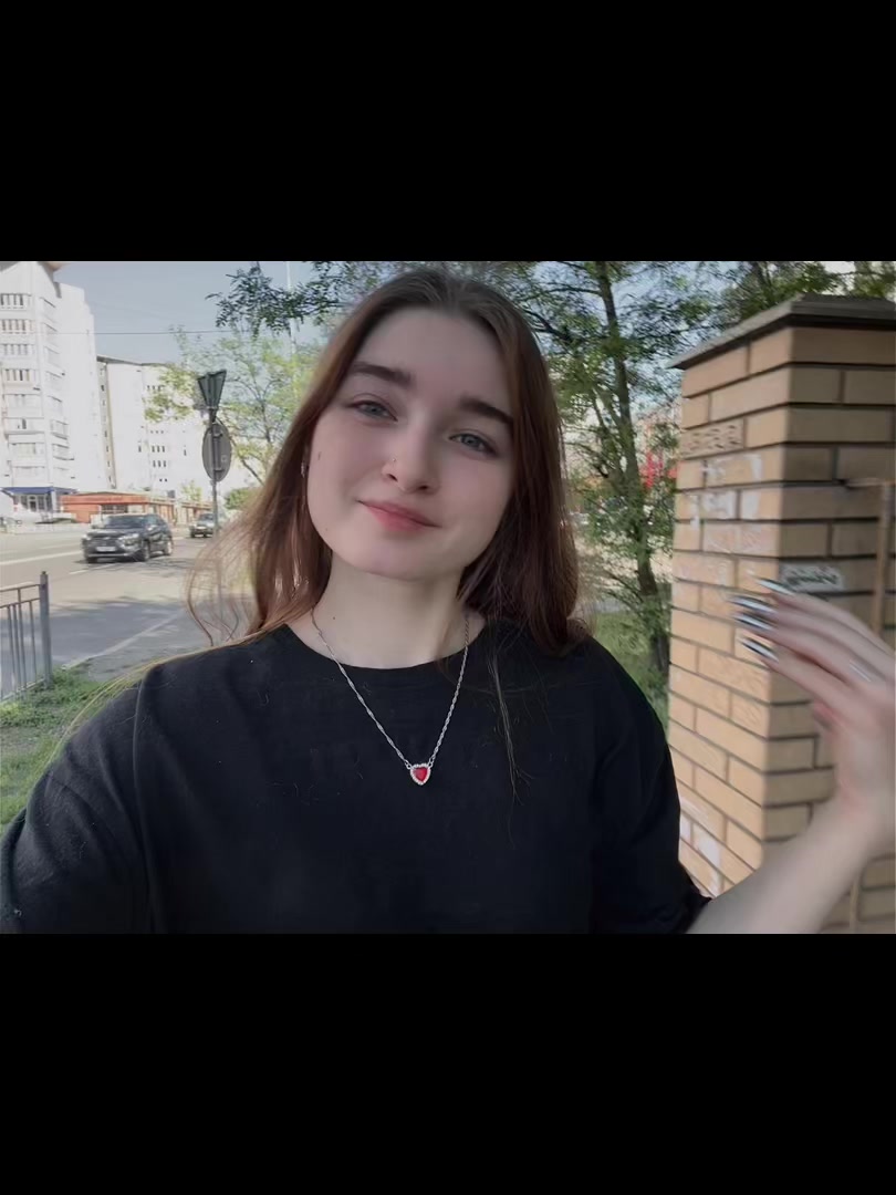 @Sonik🦋💫