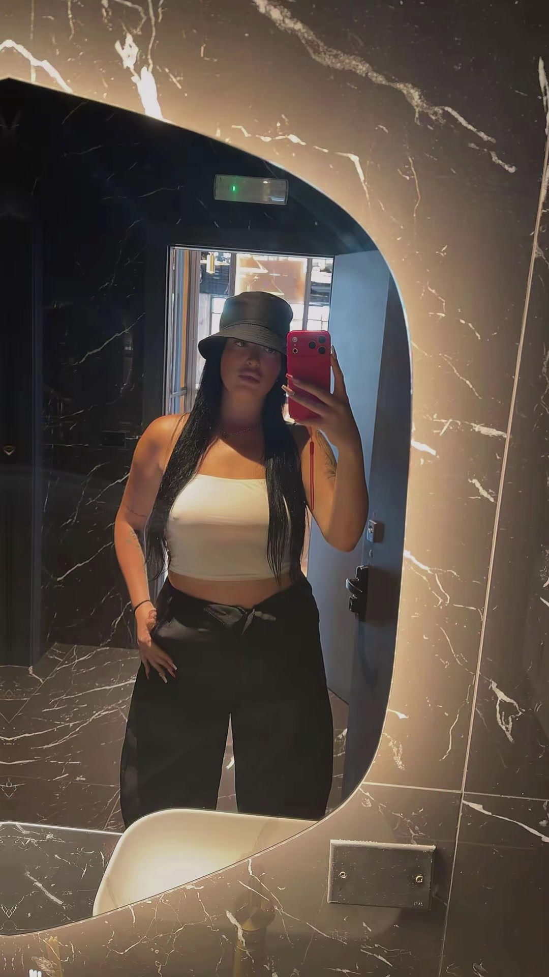 @L.B🎀🖤