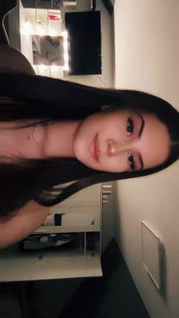 @adelkaa😻