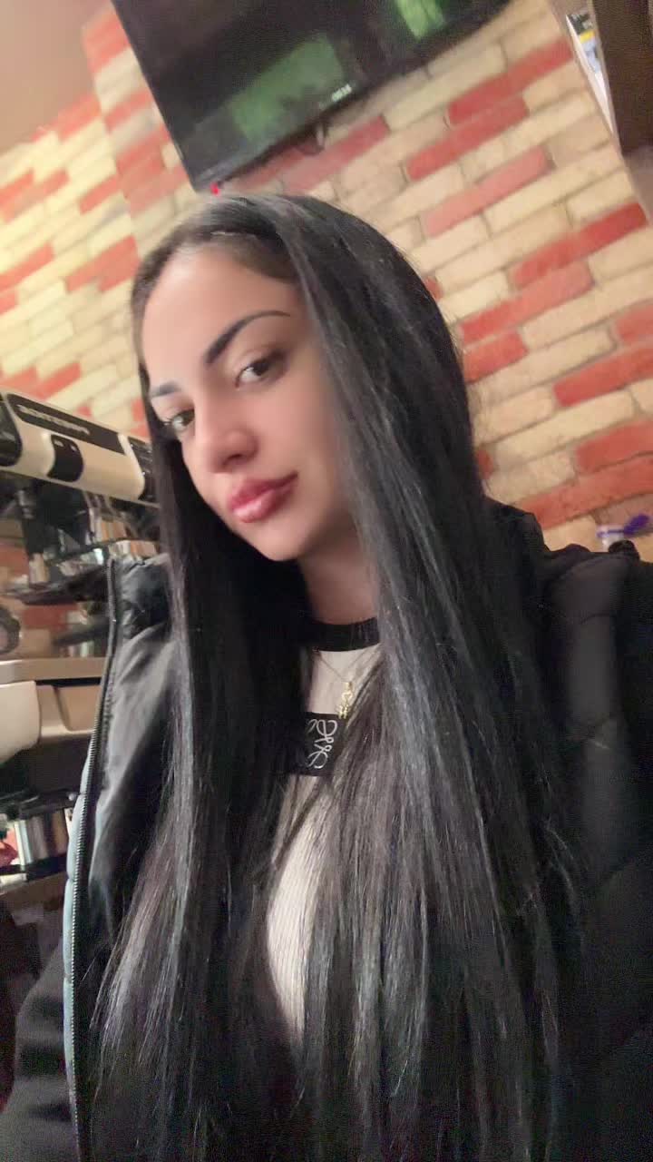 @Mikkaela Kamburova
