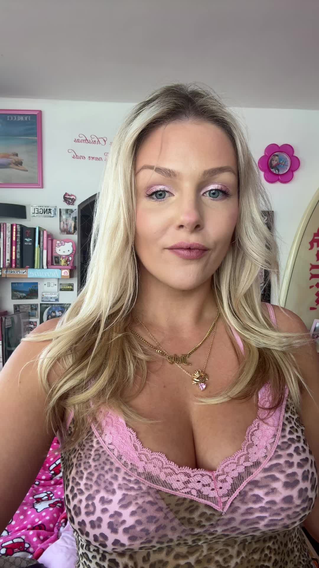 @Iris owen