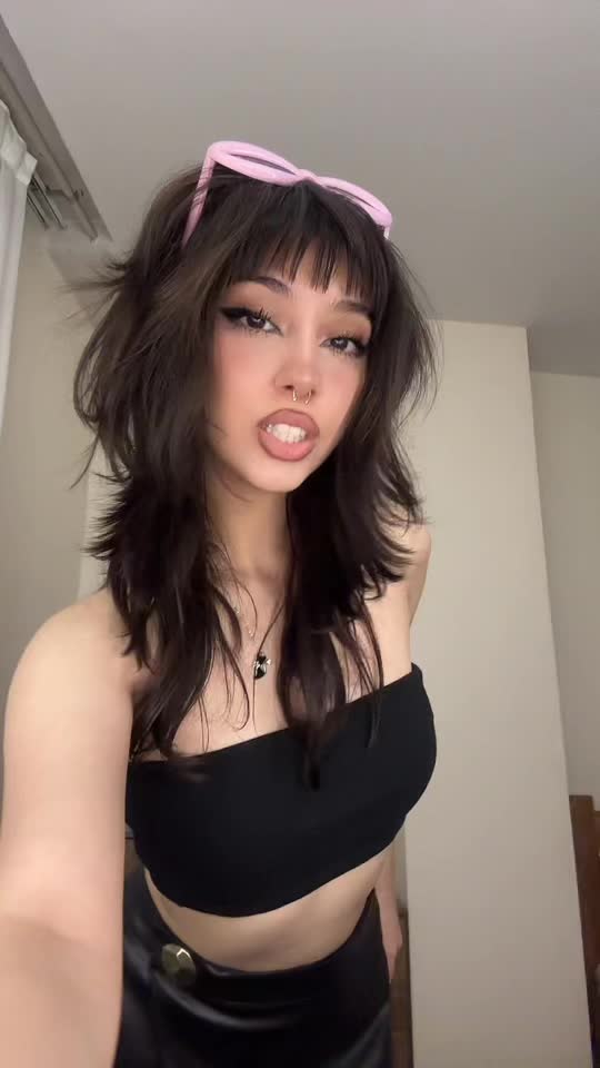@thegirlnextdoor