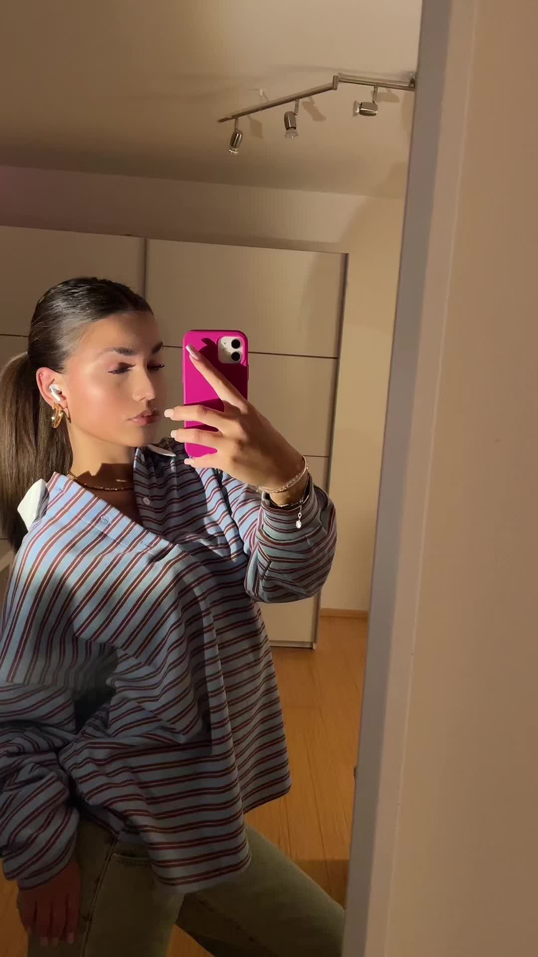 @elena