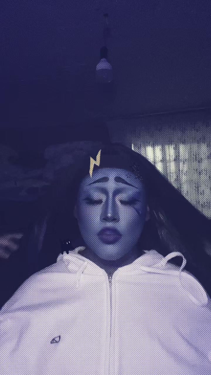 @foxxxy Doll🐝