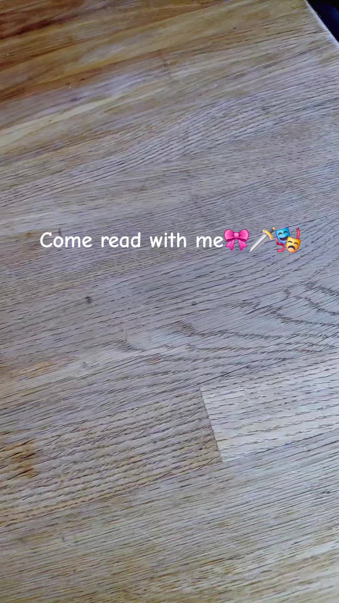 @Maya | booktok📚✨️