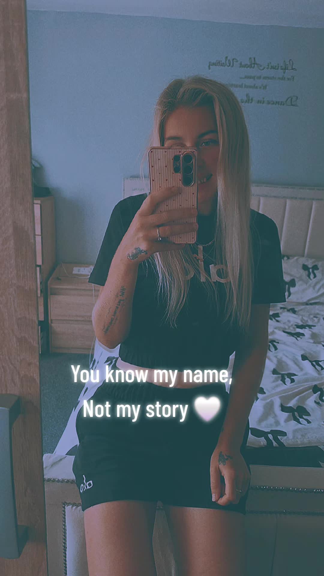 @Emily..🎀