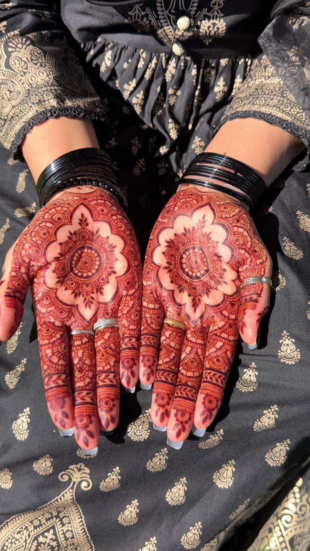 @Assia Mehndi