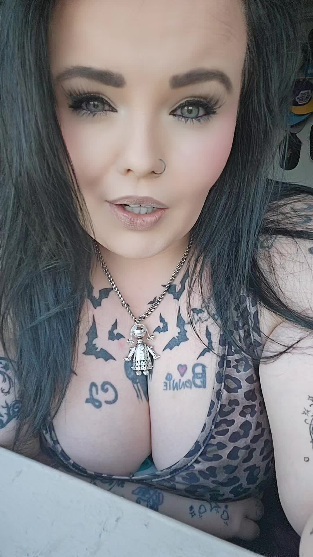 @⛓️🖤Jenny🖤⛓️