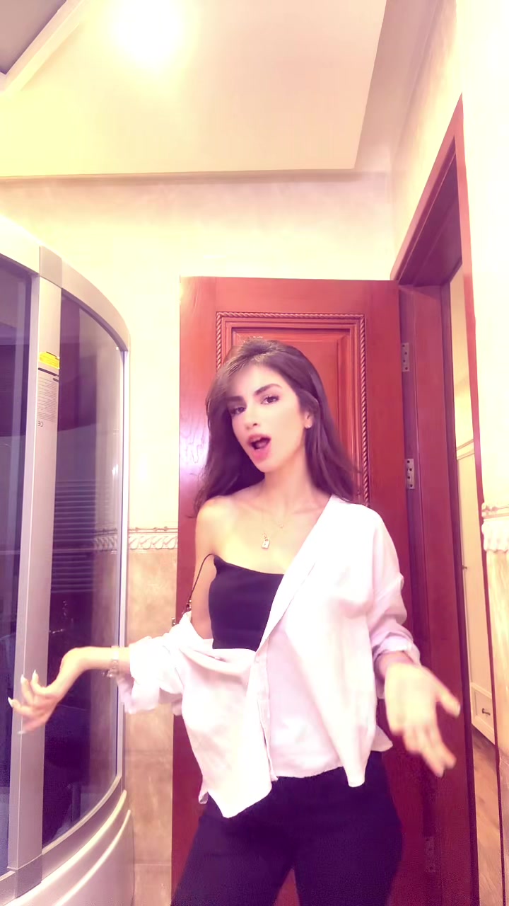 @Elnaz💘