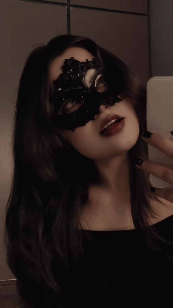 @Hassena🖤🕊️