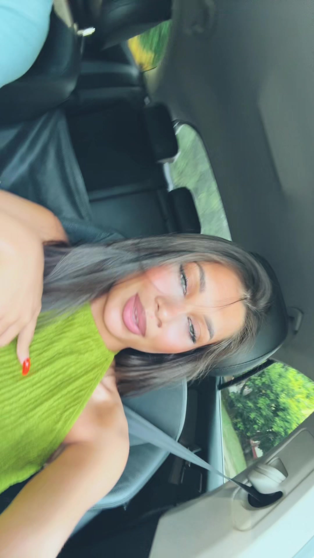 @𝓜.𝓝𝓲𝓴𝓸𝓵𝓮𝓽𝓽.🪬