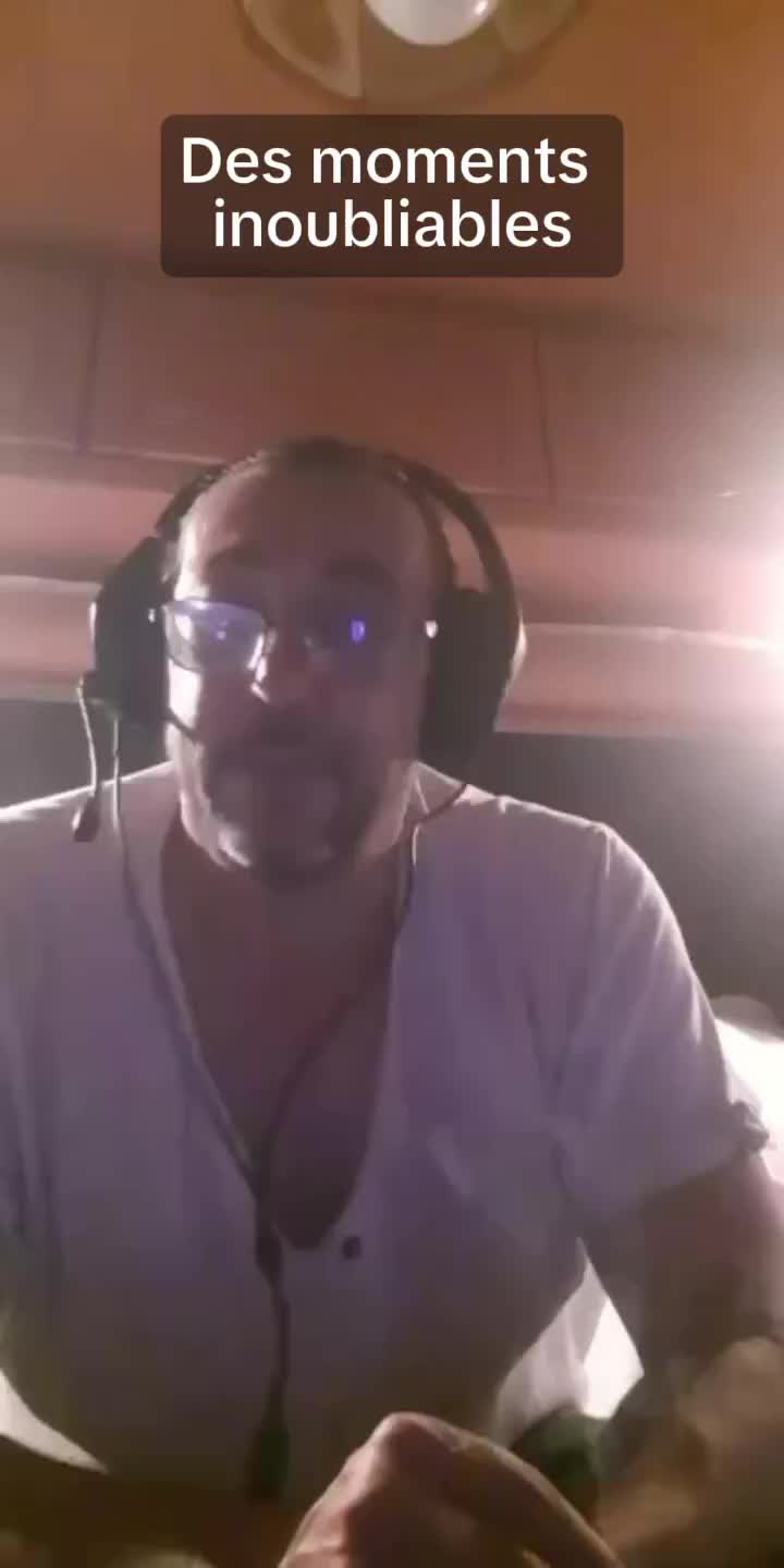 @Néosis