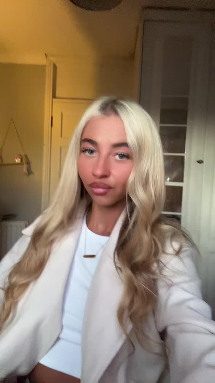 @erinorowe