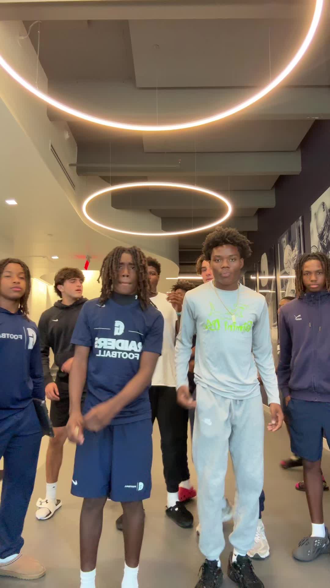 @🤠