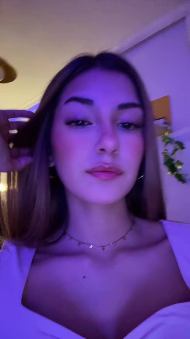@𝐀𝐝𝐫𝐢𝐚𝐧𝐢𝐭𝐚