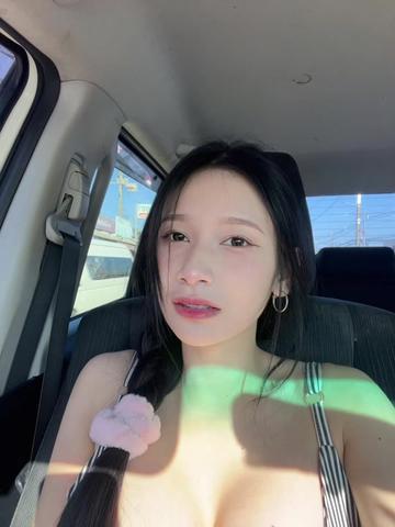 @แพรวา🐰