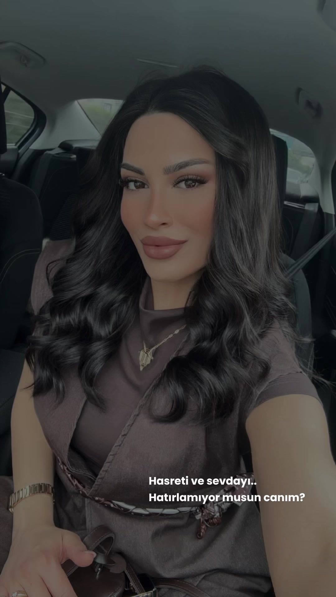@G&uuml;lll🌹
