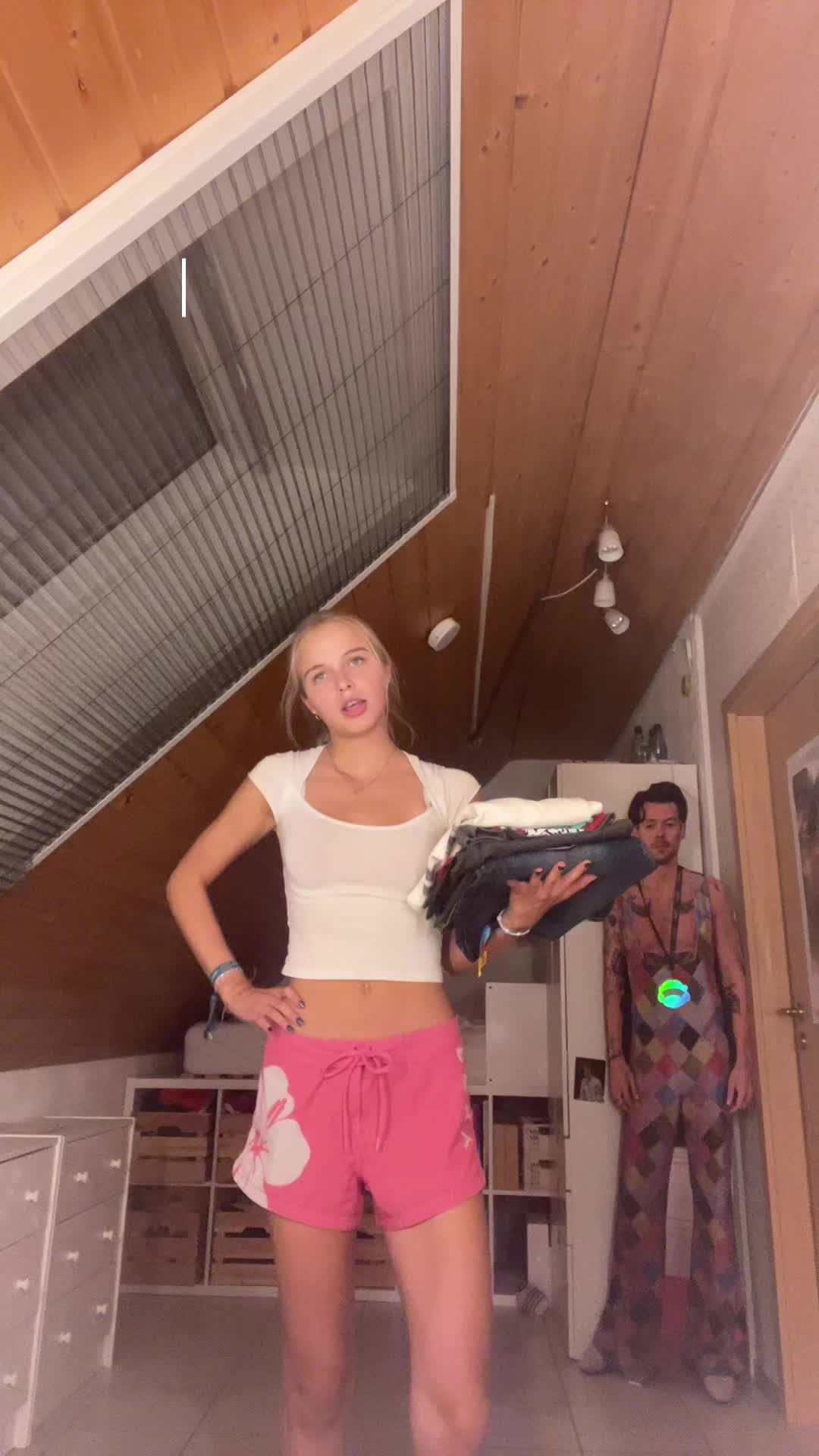 @Lena