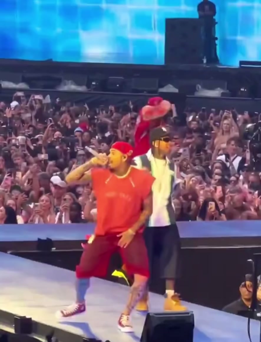 @Chris Brown fan page