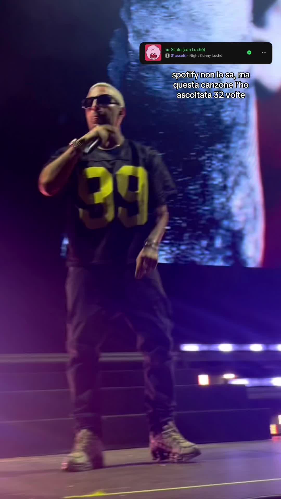 @𝟐𝟐