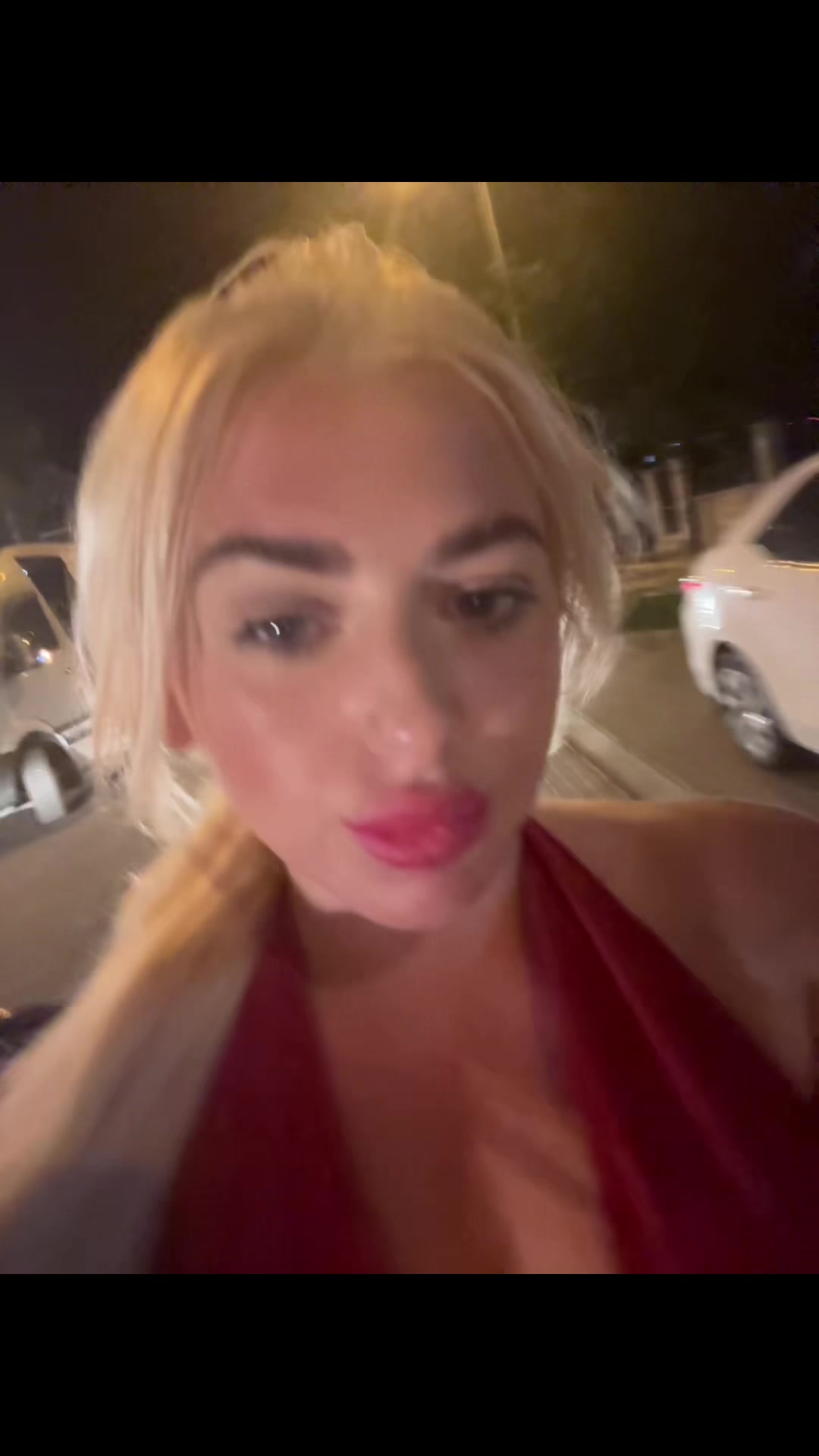 @Jessica Holmes