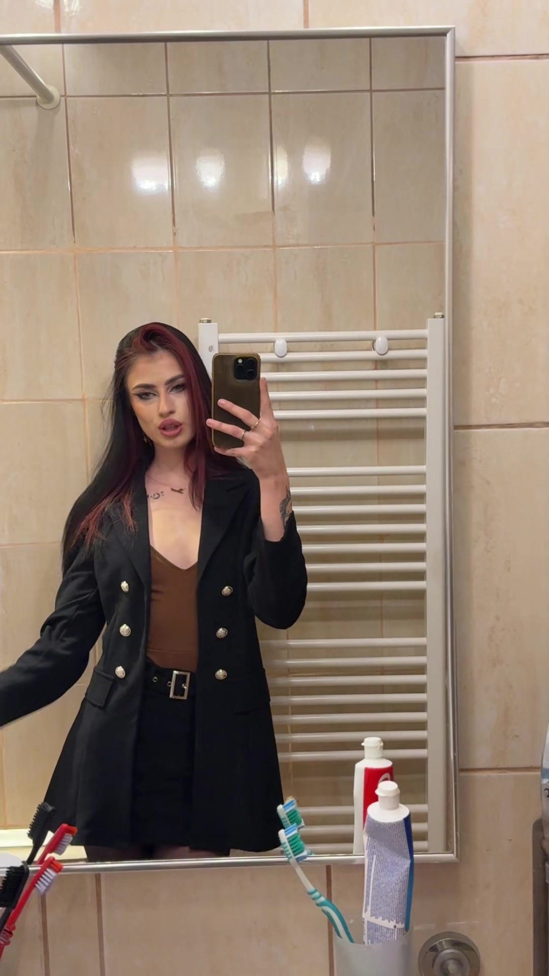 @Dede🥳