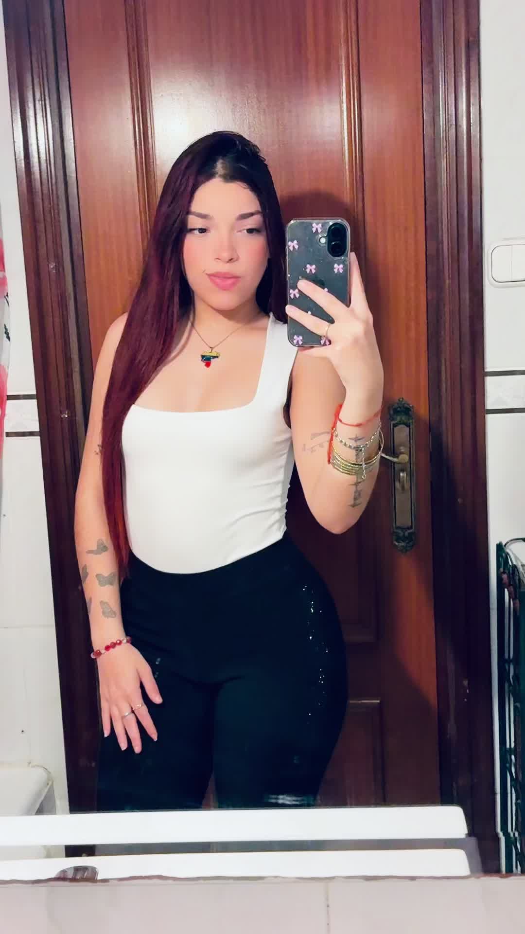 @ℳ𝒶𝓇𝒾𝒶 𝒱𝒾𝒸𝓉ℴ𝓇𝒾𝒶🇻🇪