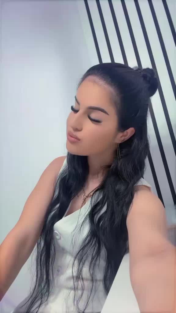 @27._.Georgiana-XGM