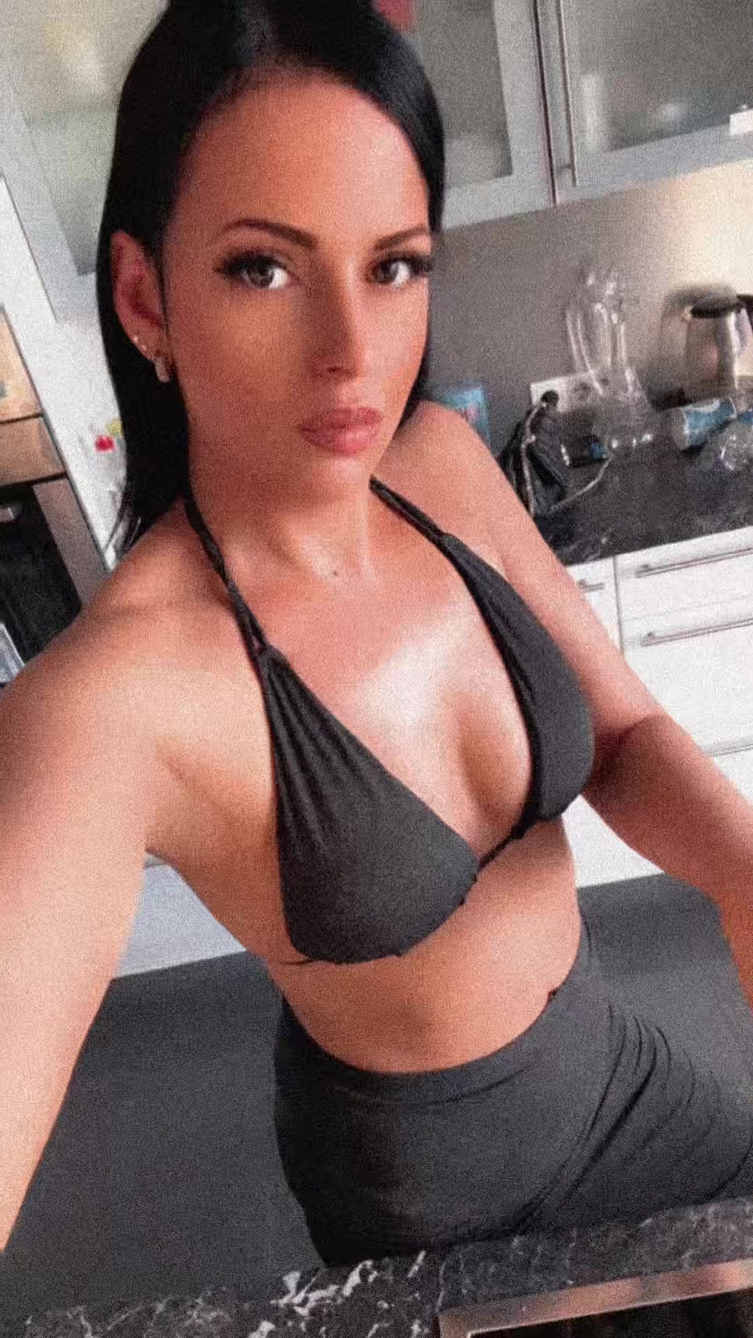 @Sabrina