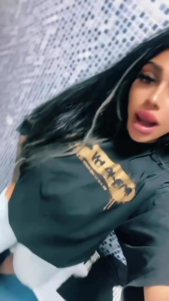 @Ana brunetica