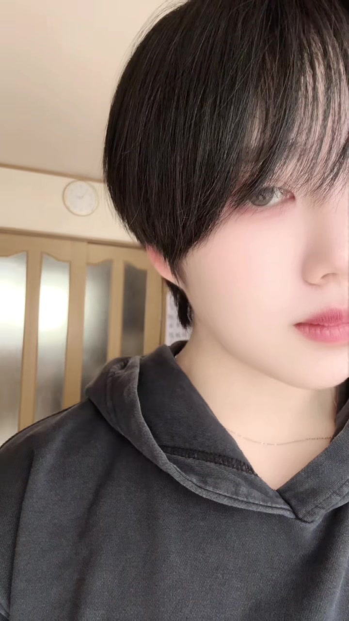 @倫