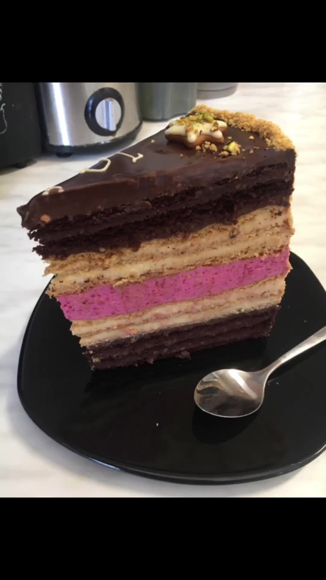@lacrima_s_cakes_