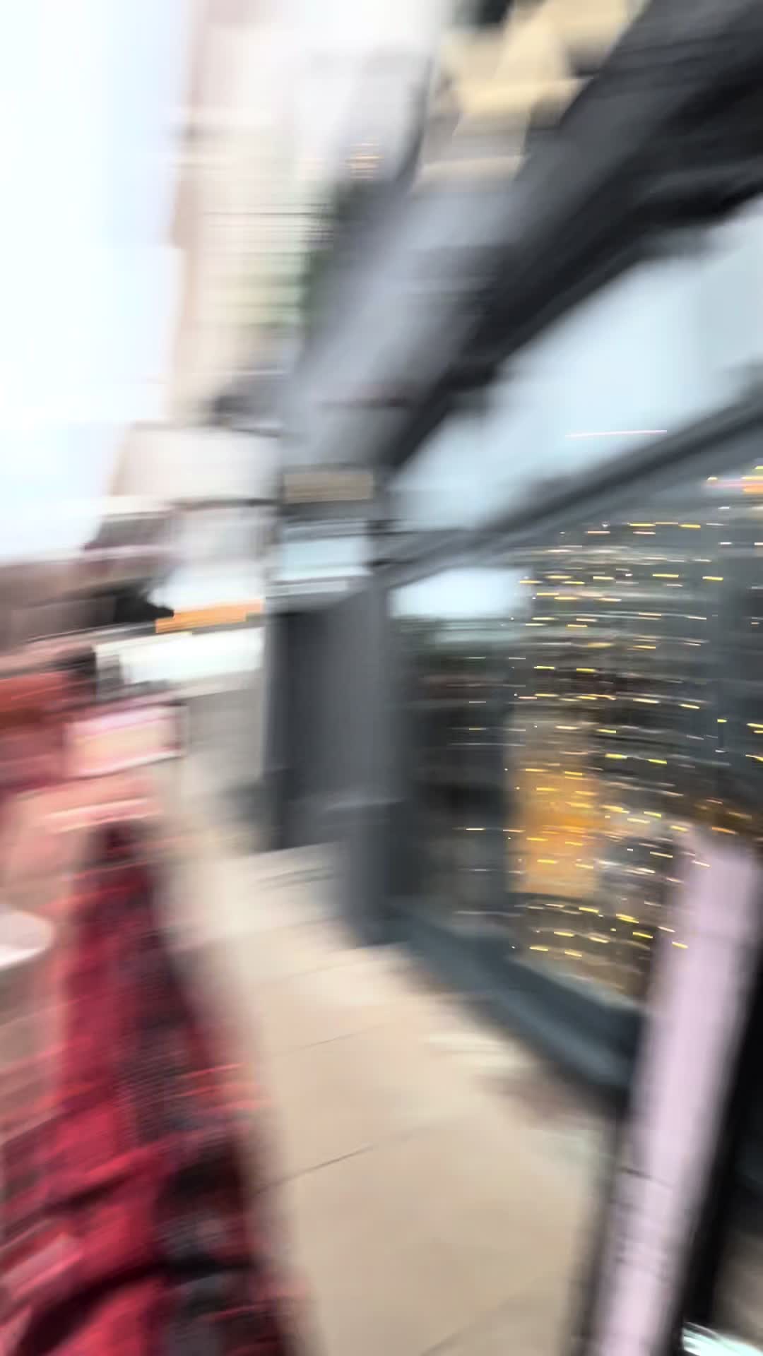 @EllieOutLoud