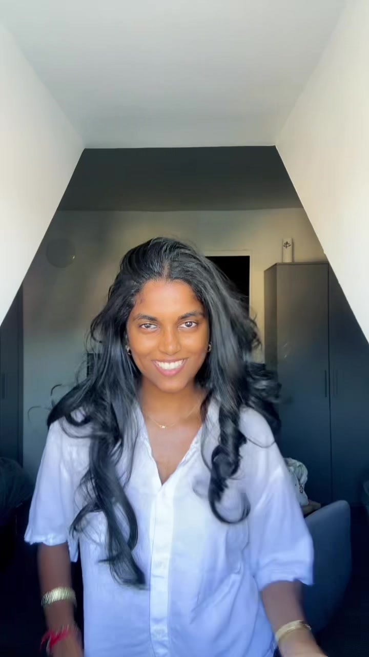 @Helena Navaratnam