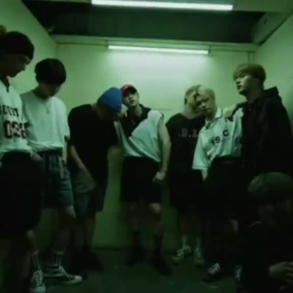 @⠀ ⠀ ⠀ ⠀ ⠀ ⠀