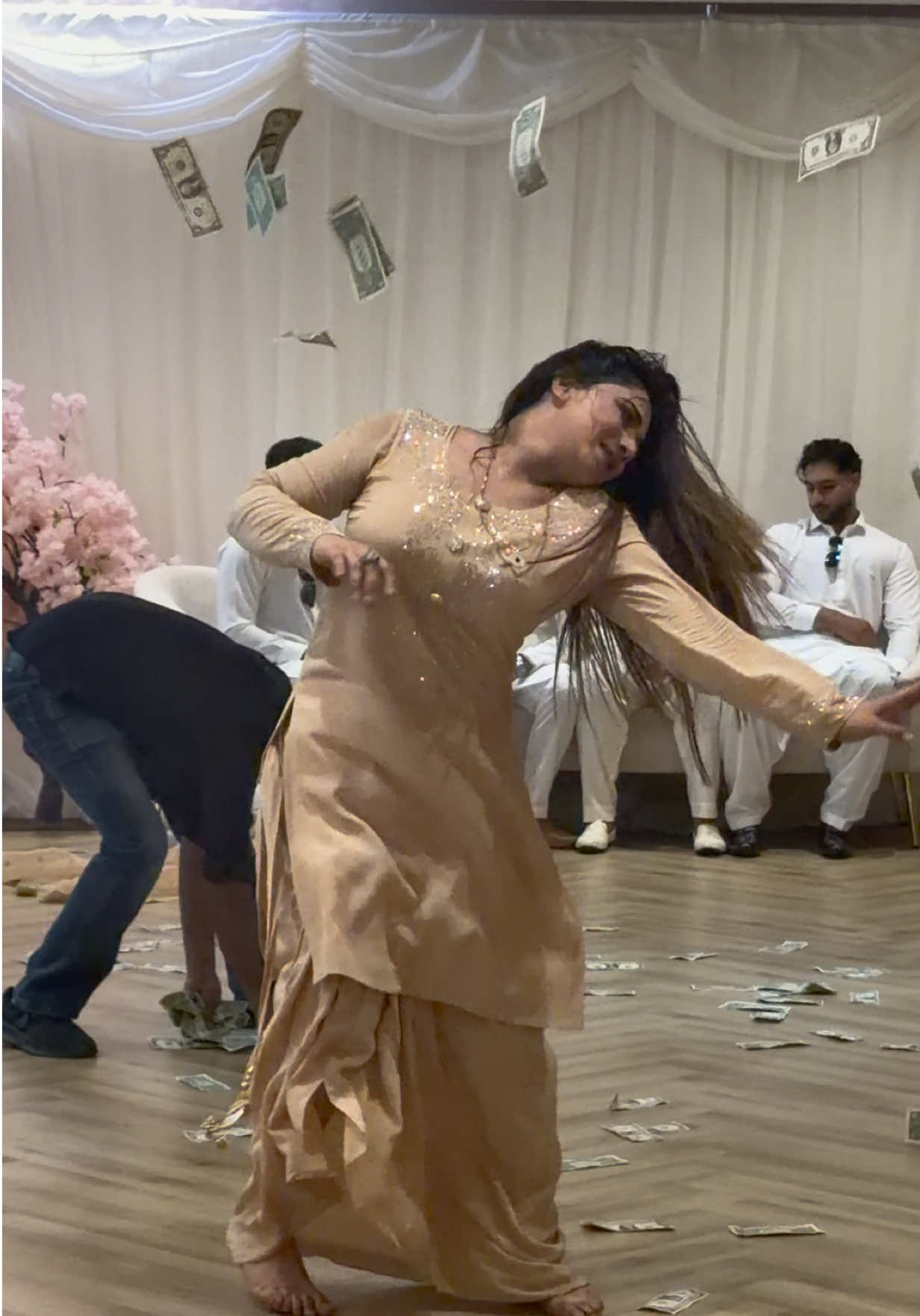 @mahak.malik.globa