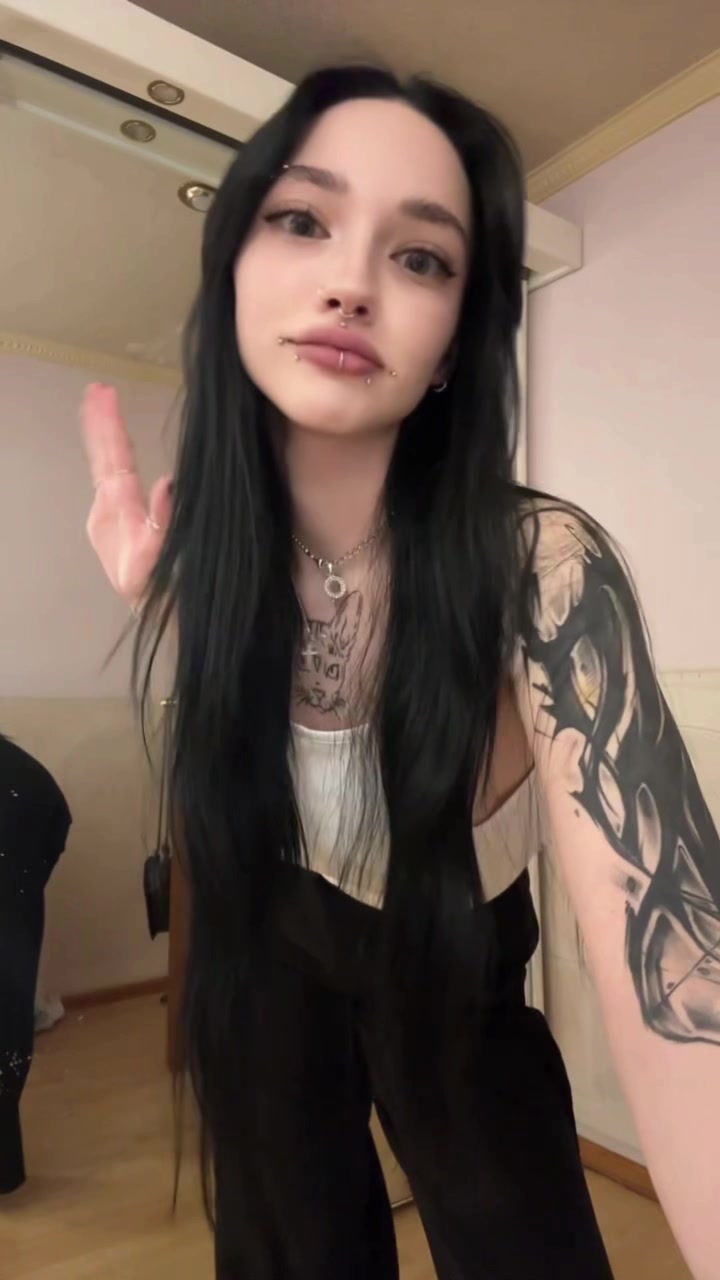 @kriskaik