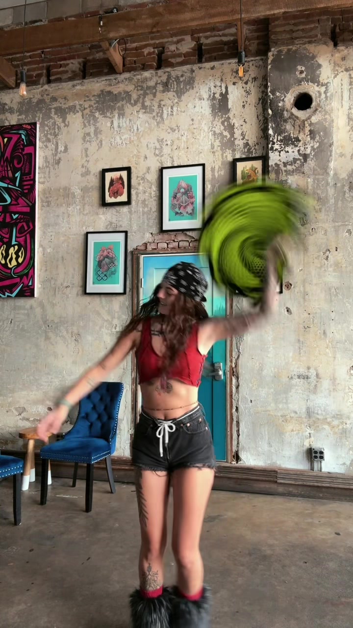 @julsbeans