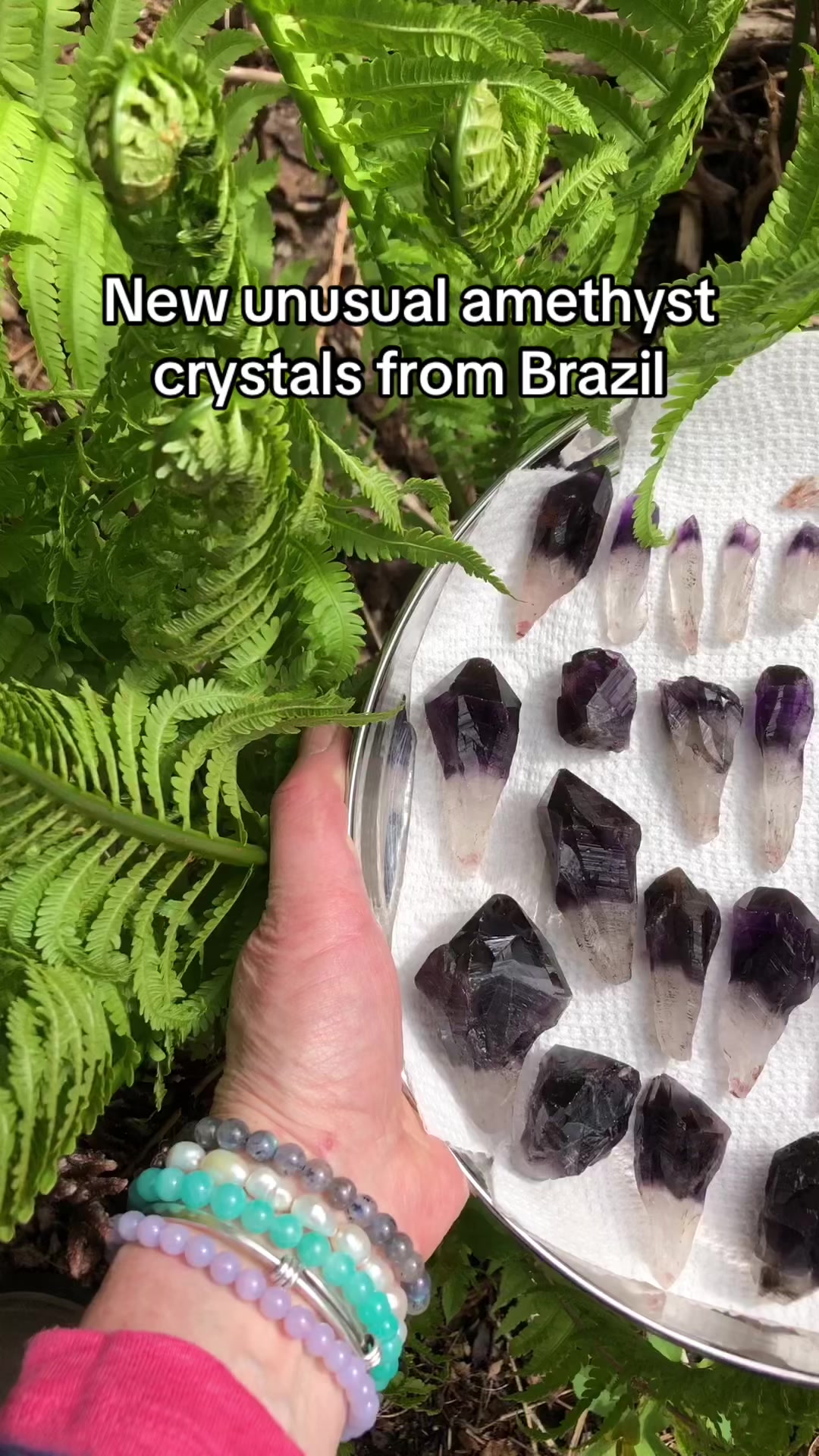 @nikmakcrystals